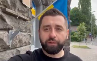 Арахамія відповів прем’єр-міністру Грузіі, який звинуватив його у створенні перешкод на шляху Тбілісі до членства в ЄС: відео
