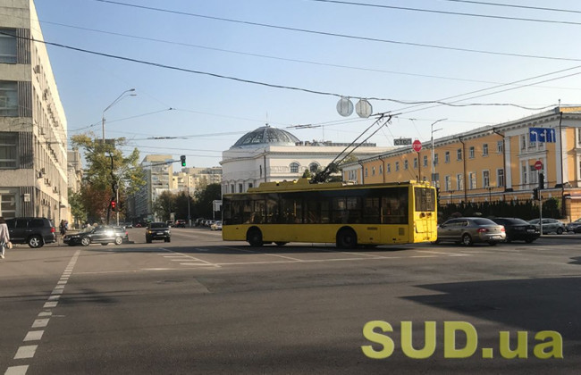 У Києві відновлюють контактну мережу тролейбусів: скільки триватимуть роботи