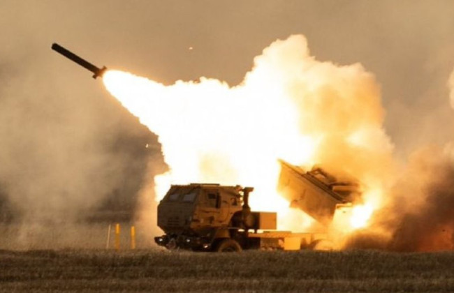В Украину прибыли американские реактивные системы залпового огня HIMARS, – Резников