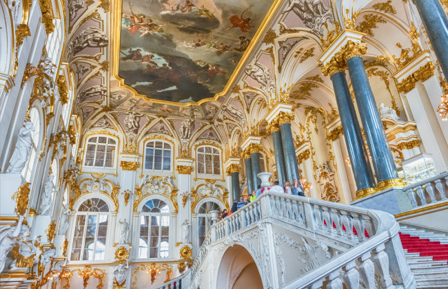 Эрмитаж ввел годовой запрет на выставки в Европе и США