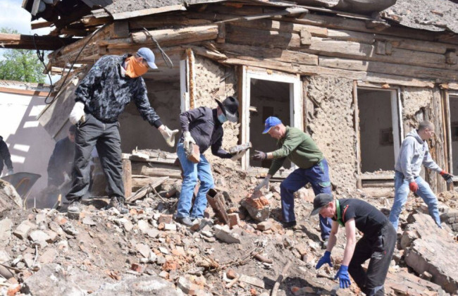 Безработных украинцев отправят на общественные работы: будут получать по 6500