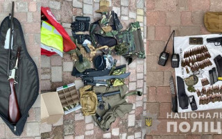 Скрывал свое гражданство и имел арсенал оружия: в Киеве задержали россиянина