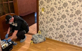 В Киеве на Печерске обнаружили тело мужчины с простреленной головой, фото