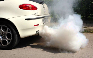 У Києві поліція має право вилучати на штрафмайданчик автівки без глушників, — РНБО