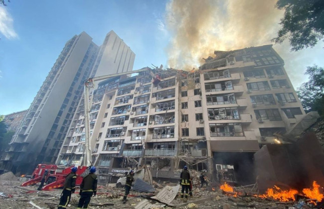 Ракетний обстріл Києва: Кулеба заявив про необхідність нових санкцій