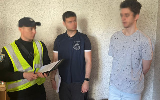 Обіцяв вивезти з Маріуполя за 20 тисяч гривень: у Києві викрили псевдоволонтера