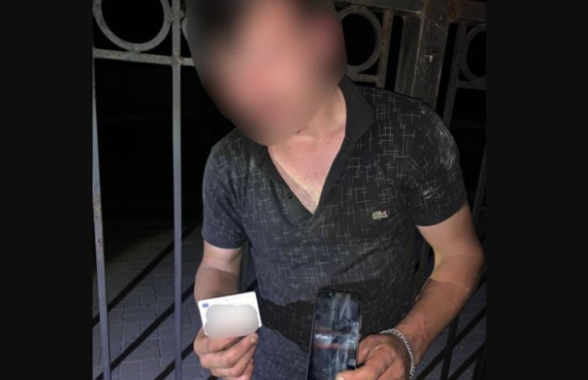 30 ударов по голове: под Киевом злоумышленник напал на женщину