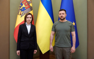 Зеленський зустрівся з президентом Молдови у Києві