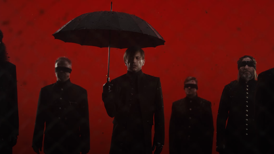 Группа «Би-2» выпустила клип на песню «Колыбельная», видео