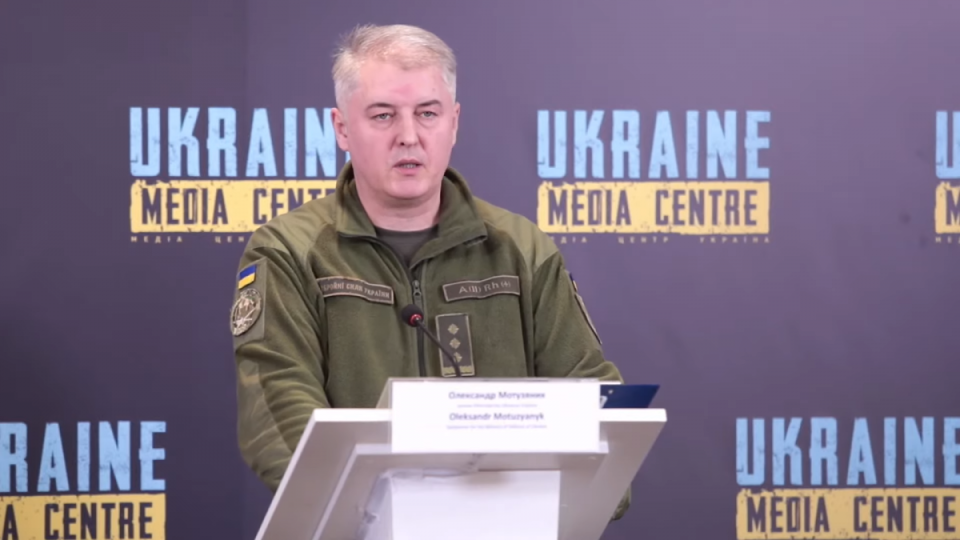Возле Украины усиливаются шесть батальонов армии Беларуси, — Минобороны