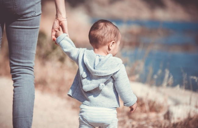 Мінсоцполітики розробляє зміни до порядку усиновлення дітей в умовах воєнного стану