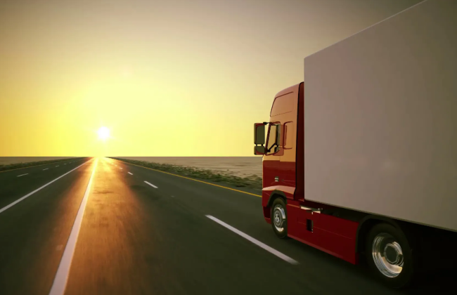 «Укравтодор» дозволив вантажівкам їздити у спеку