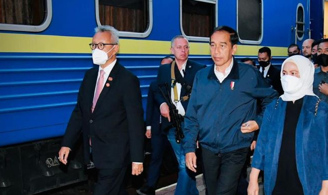 Президент Индонезии едет в Киев