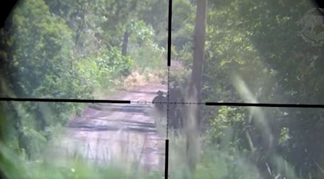 Украинский снайпер уничтожил группу российских оккупантов: уникальные кадры