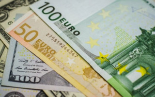 Курс долара та євро: як зростання зовнішньої допомоги Україні вплине на гривню