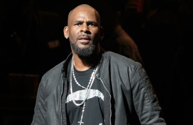 Рэпера R. Kelly приговорили к 30 годам тюрьмы за насилие и торговлю людьми