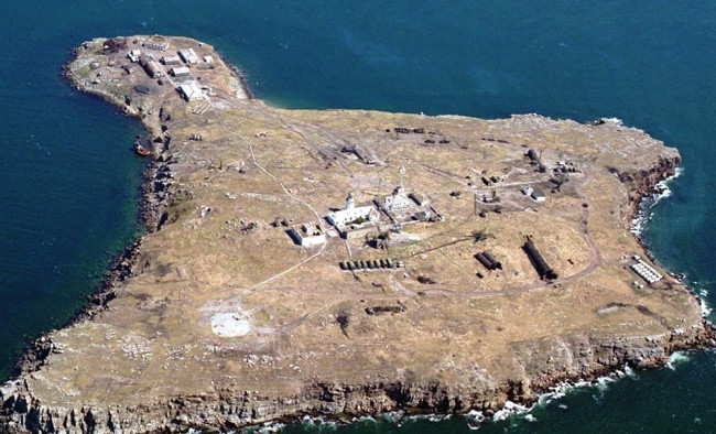 Назвали условия, при которых ВСУ вернутся на остров Змеиный