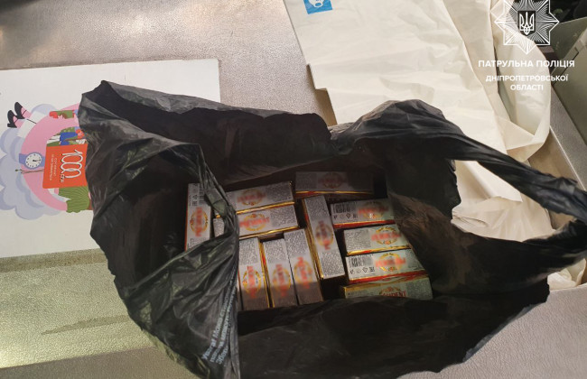 У Дніпрі чоловік украв у супермаркеті 13 пачок масла