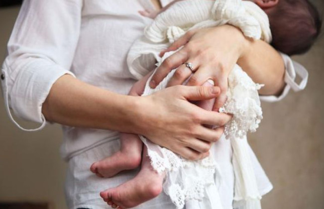 Як зареєструвати народження дитини за кордоном: роз’яснення