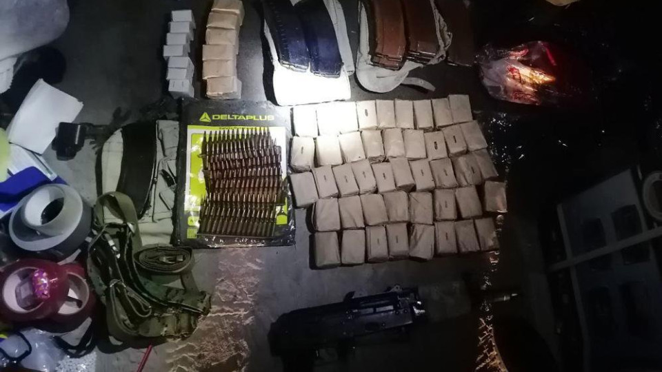 У Києві викрили угруповання, що збувало зброю і наркотики