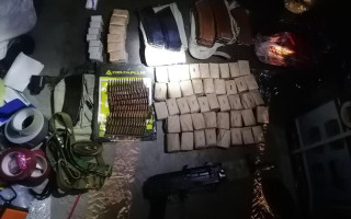У Києві викрили угруповання, що збувало зброю і наркотики