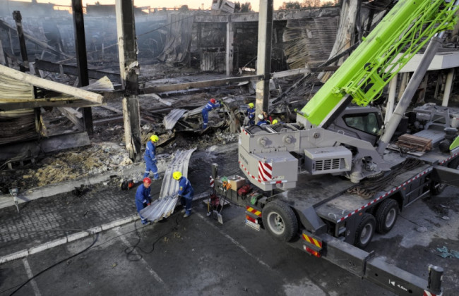 В Кременчуге закончили разбирать завалы ТЦ: найдены 29 фрагментов тел