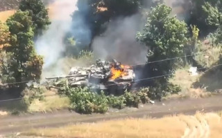 ВСУ уничтожили очередной танк оккупантов на Донбассе, видео