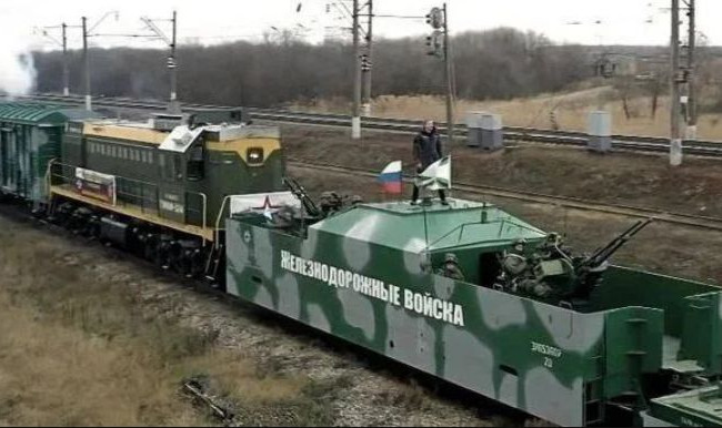 Работа партизан: под Мелитополем сошел с рельсов российский бронепоезд
