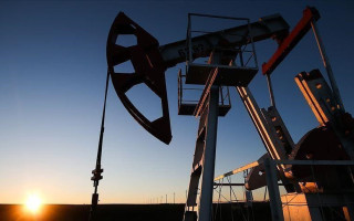 G7 планирует вдвое снизить максимальную цену на нефть из РФ