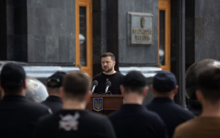 Зеленський привітав поліцейських із професійним святом і вручив державні нагороди