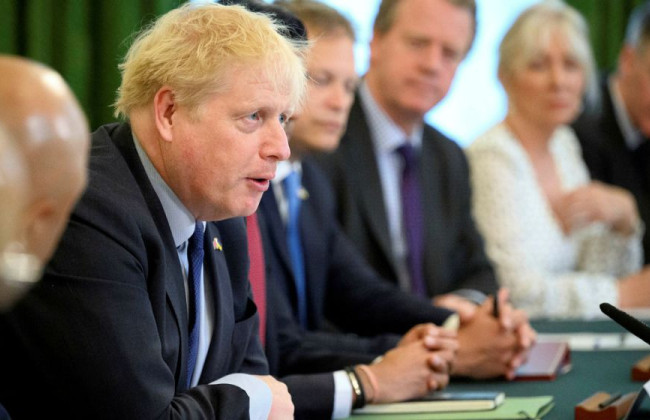 За сутки более 30 членов правительства Бориса Джонсона подали в отставку