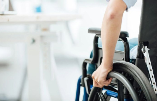 Чи потрібно проходити комісію, щоб продовжити інвалідність під час війни: роз’яснення МОЗ