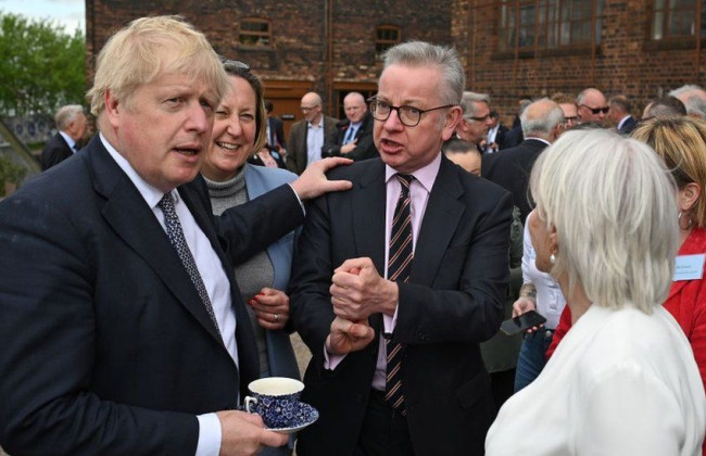 Около 50 членов правительства Бориса Джонсона ушли, – ВВС