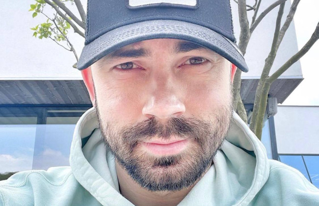 Собрали больше 191 тысячи грн: Бедняков разыграл боксерские перчатки Усика