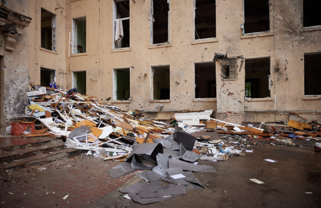 Офіс Президента: На деокупованих територіях необхідно оперативно відбудувати майже 40 тисяч об'єктів