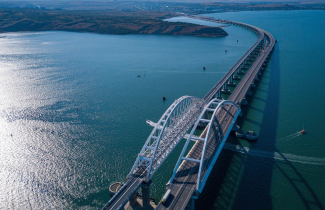 Украина может нанести удар по Кремлю, атаковав мост через Керченский пролив, — экс-командующий НАТО