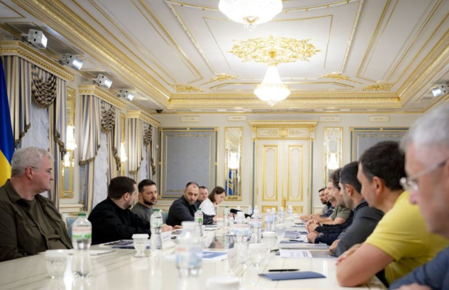 Володимир Зеленський провів нараду щодо будівництва доріг