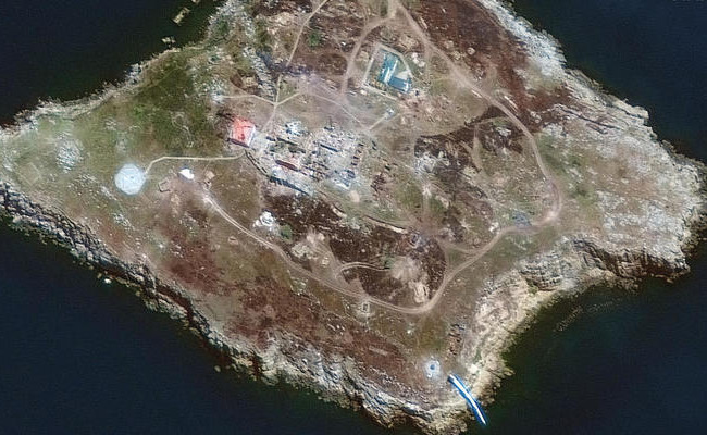 В Одесской области открыли проход судов после освобождения Змеиного