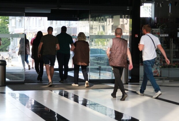 Раді пропонують запровадити кримінальну відповідальність за ігнорування службовими особами ТРЦ повітряної тривоги