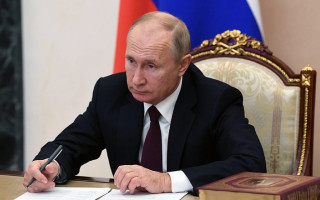 Путин упростил порядок предоставления российского гражданства всем украинцам