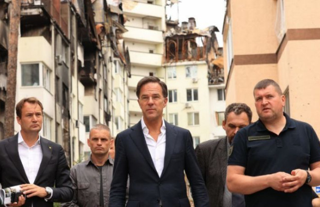 Премьер Нидерландов посетил Бородянку, Бучу и Ирпень, фото