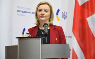 Лиз Трасс вступила в борьбу за пост премьер-министра Великобритании