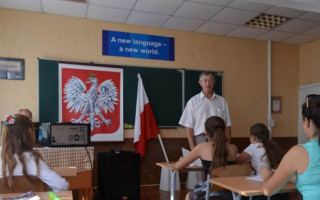 Сколько Польша примет украинских детей в школах с 1 сентября