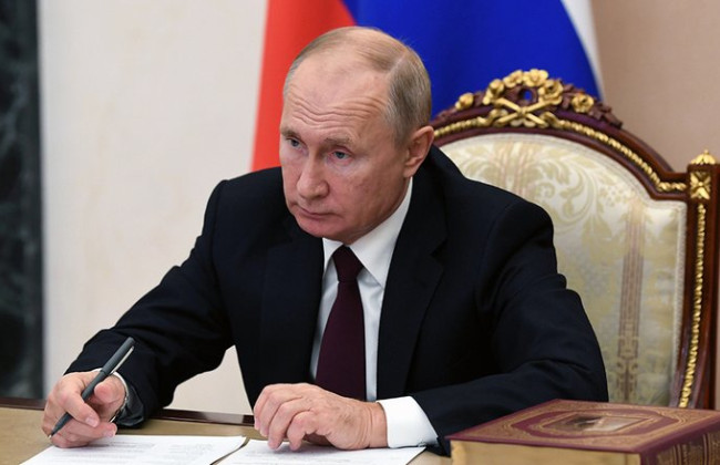 Путин упростил порядок предоставления российского гражданства всем украинцам