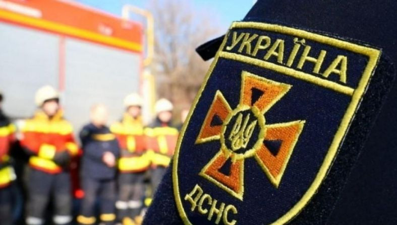 Кабмін дозволив підрозділам ДСНС надавати платні послуги за межами України