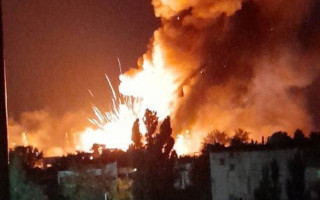 В Новой Каховке ВСУ уничтожили склад боеприпасов россиян, видео