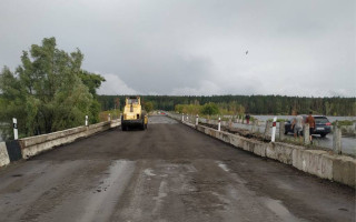 В Демидове возобновили движение по мосту, который повредила молния: фото