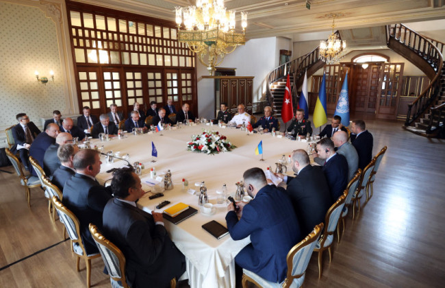 Названы итоги переговоров в Стамбуле по вывозу украинского зерна