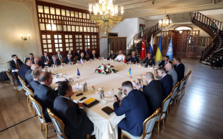 Названы итоги переговоров в Стамбуле по вывозу украинского зерна