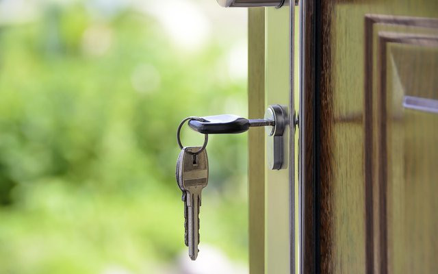 Шахрайство з житлом для переселенців: у Києві судитимуть злочинців